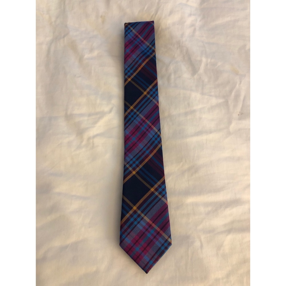 Vintage plaid Tommy Hilfiger tie